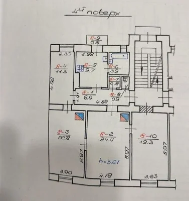 For sale 4-room apartment on Akademika Kuchera street, quiet center