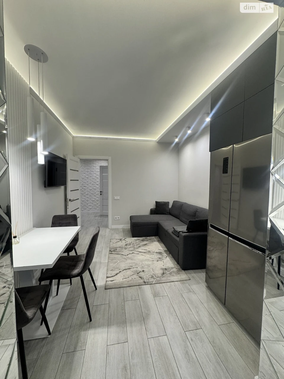 Long-Term Rental Apartment Exhibition