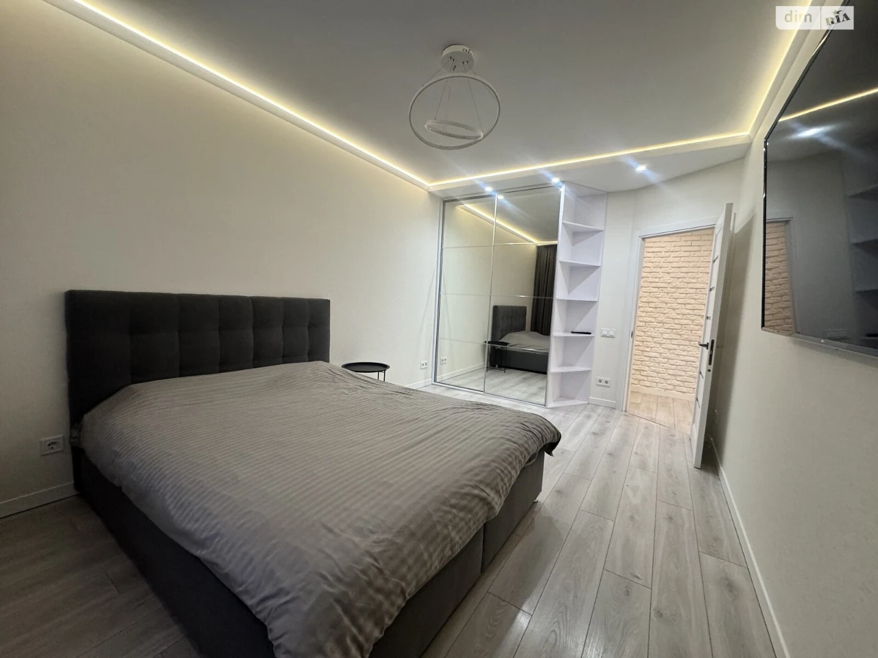 Long-Term Rental Apartment Exhibition