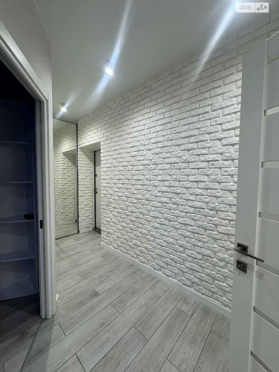 Long-Term Rental Apartment Exhibition