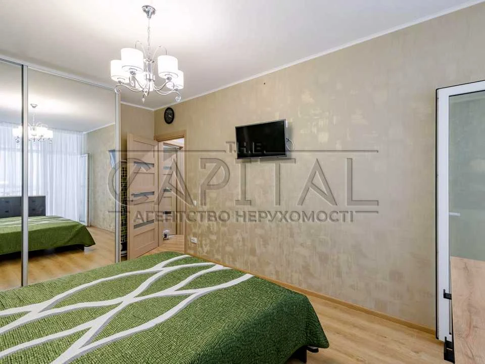 Apartment. Vasyl Lipkivsky Street, Kyiv