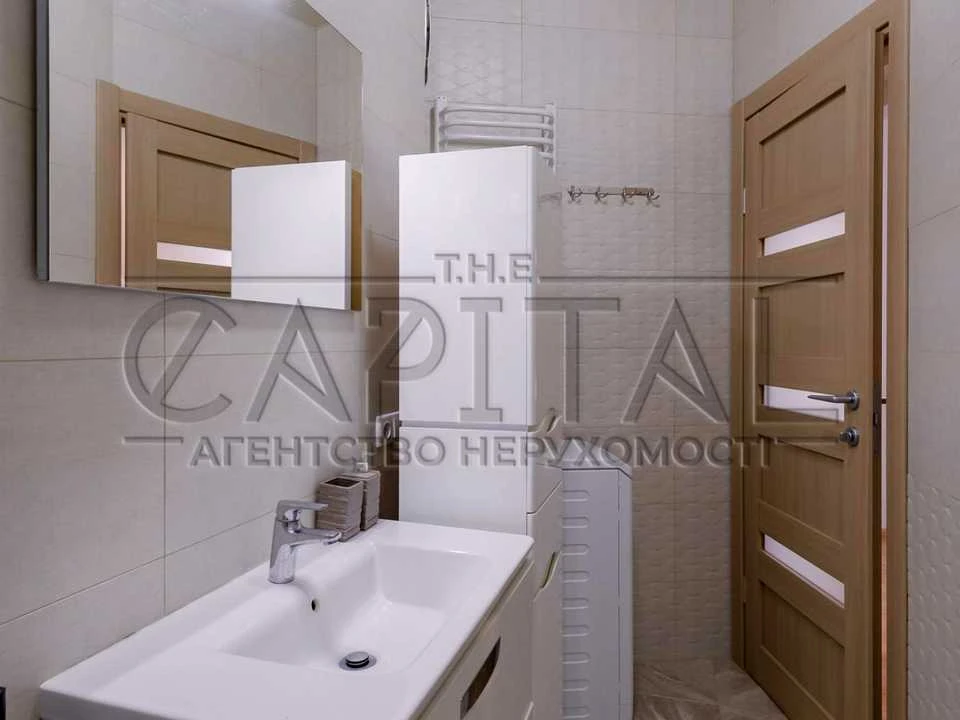Apartment. Vasyl Lipkivsky Street, Kyiv