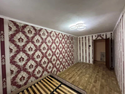 2к не кутова цегла, косметичний ремонт. Оформлення мінім. 42