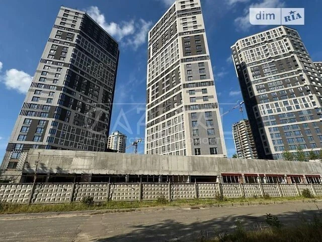Sale of 3-room apartment 100 sq. m on Degtyarivska 2 street BUILDING