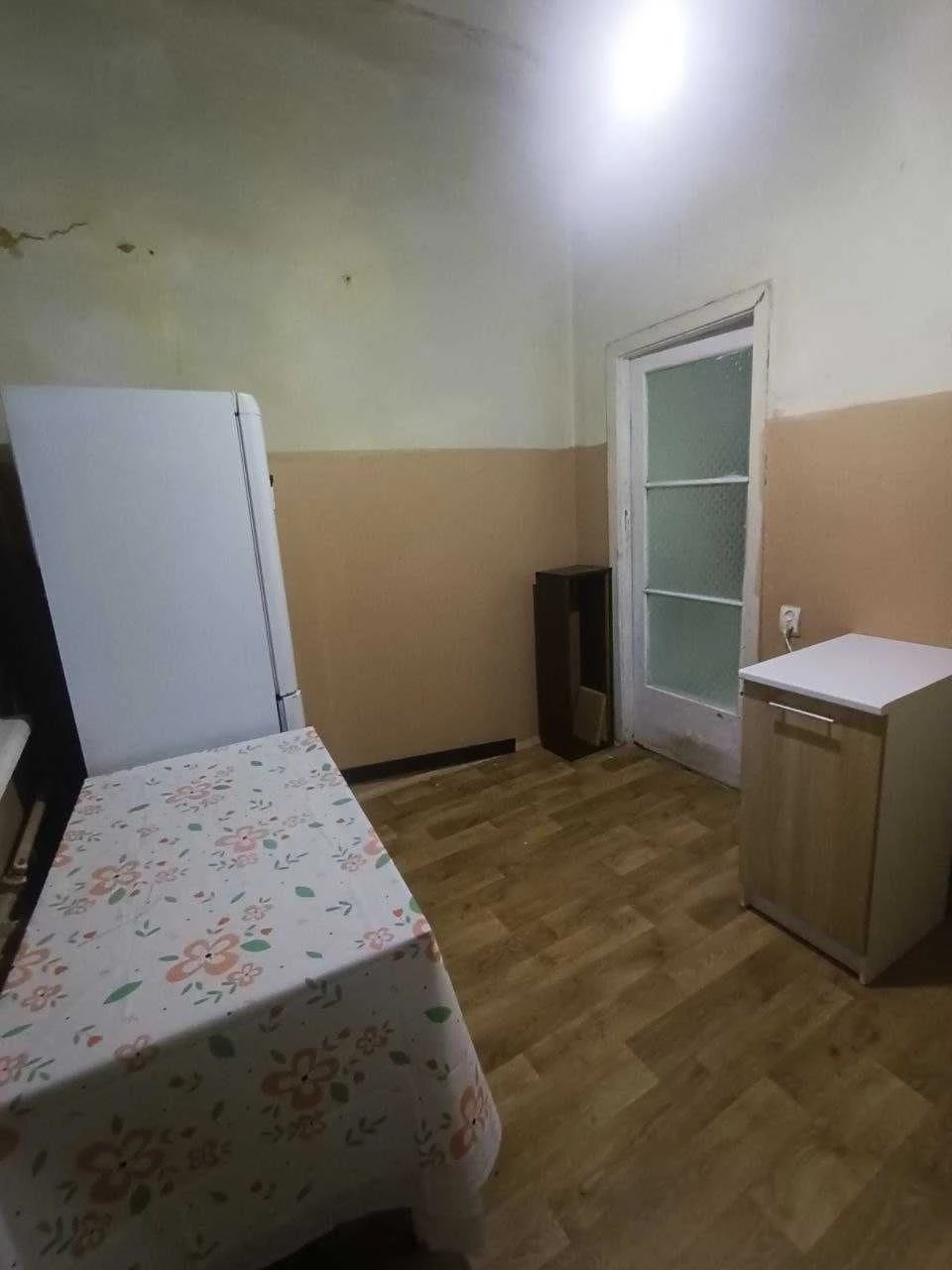 Лесі Украінки, продаж 1-і квартири з бомбосховищем та підсоб