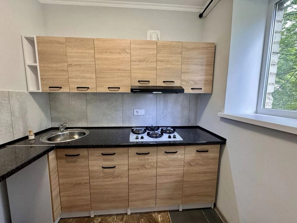 1-bedroom apartment for sale with gas in Kyiv