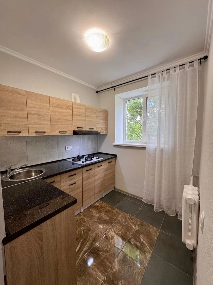 1-bedroom apartment for sale with gas in Kyiv