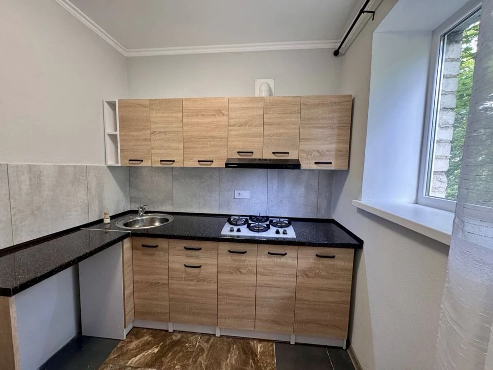 1-bedroom apartment for sale with gas in Kyiv