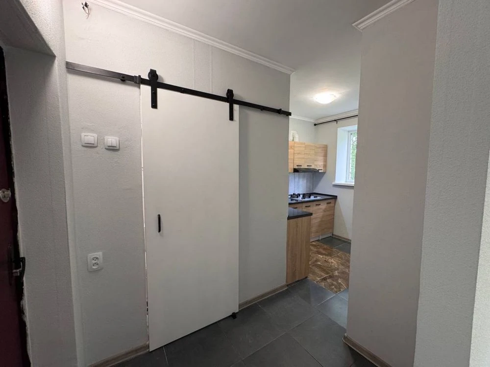 1-bedroom apartment for sale with gas in Kyiv