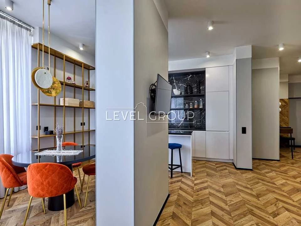 Apartment. Kyiv, Vasylya Tyutyunnyka St. (Henri Barbusa)