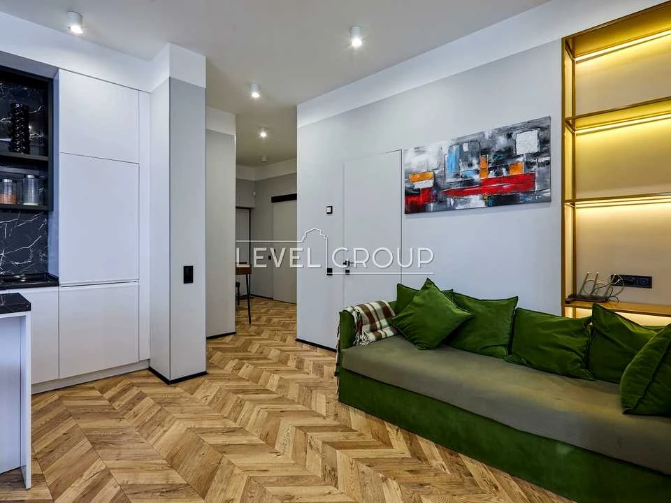 Apartment. Kyiv, Vasylya Tyutyunnyka St. (Henri Barbusa)