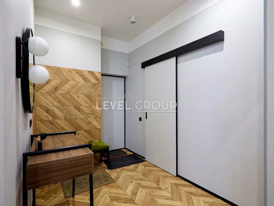 Apartment. Kyiv, Vasylya Tyutyunnyka St. (Henri Barbusa)