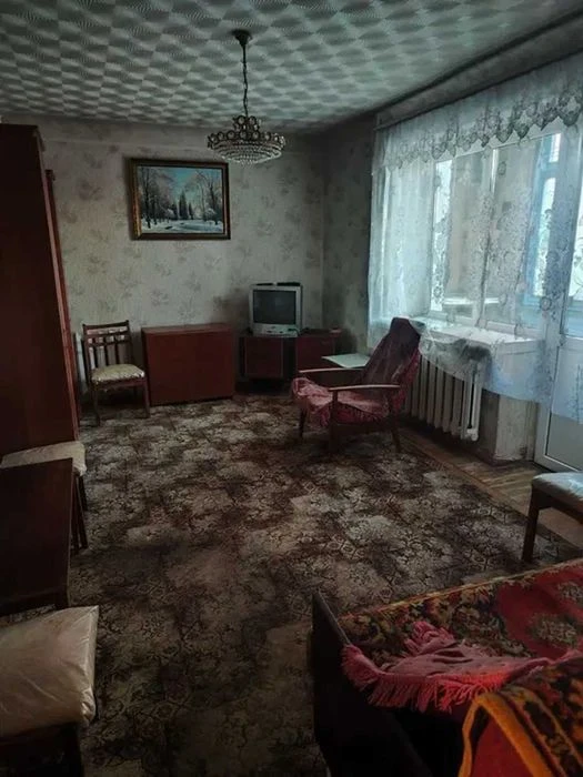 For sale 2-room 3/9 45m2 metro 23 August Pavlovo Pole