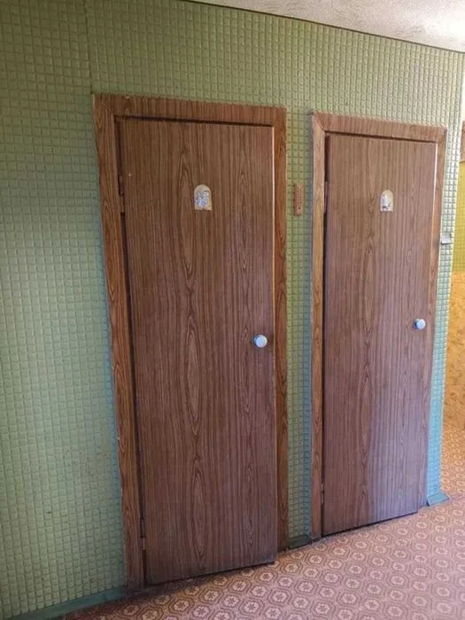 For sale 2-room 3/9 45m2 metro 23 August Pavlovo Pole