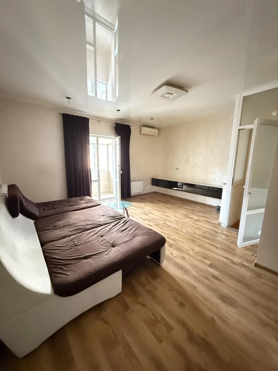 Дворівнева квартира 55 м² з ремонтом, Автономне опалення