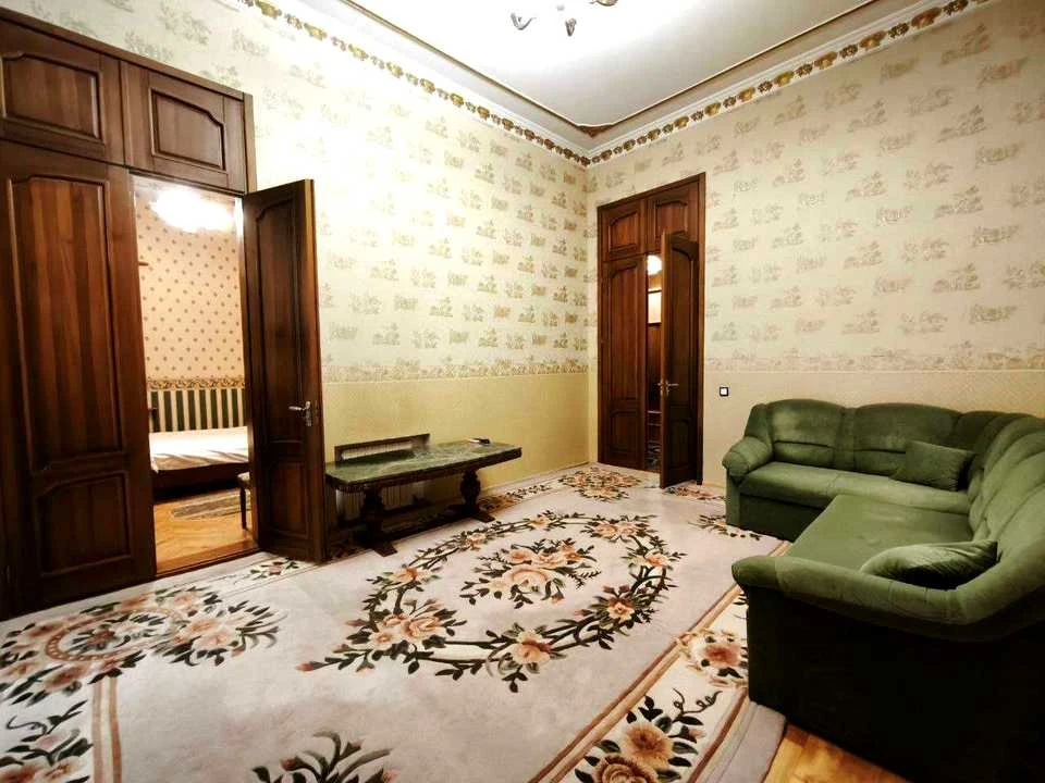 Квартира. Одеса, вулиця Ніни Строкатої