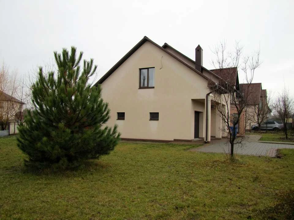 House. Zaporizhzhia, Dniprovski Porogi st.