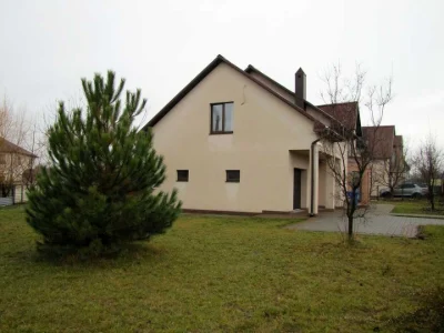 House. Zaporizhzhia, Dniprovski Porogi st.