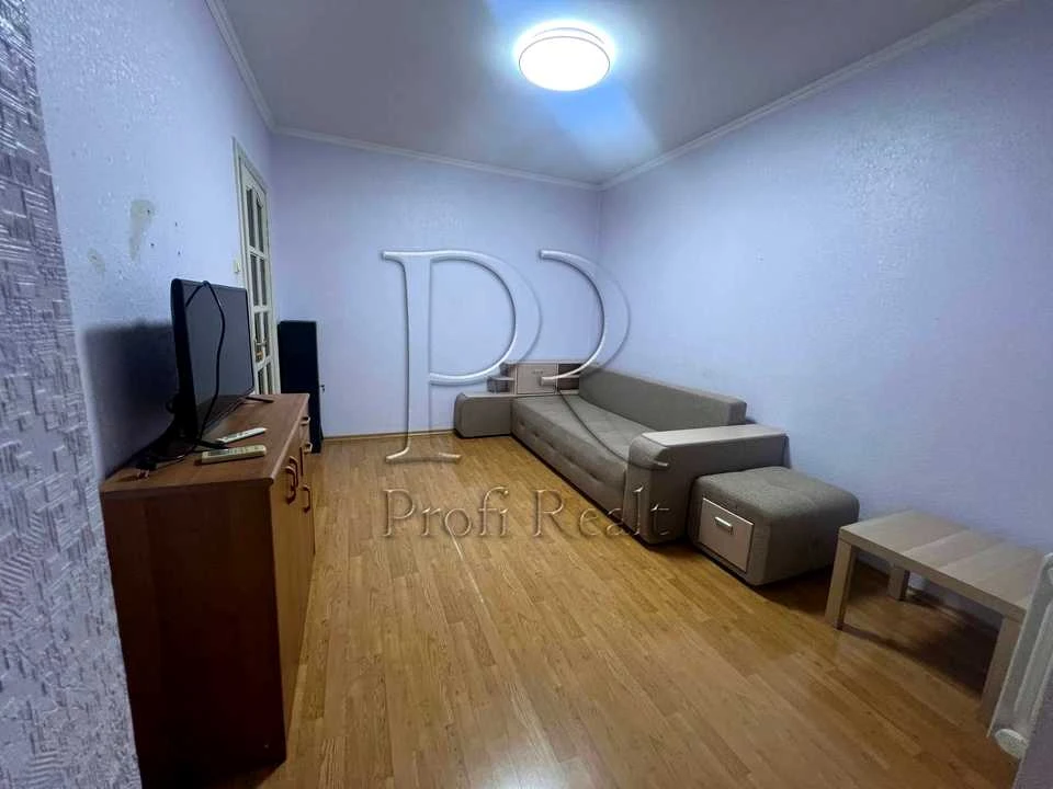 Apartment. Dragoomanova Street, Kyiv