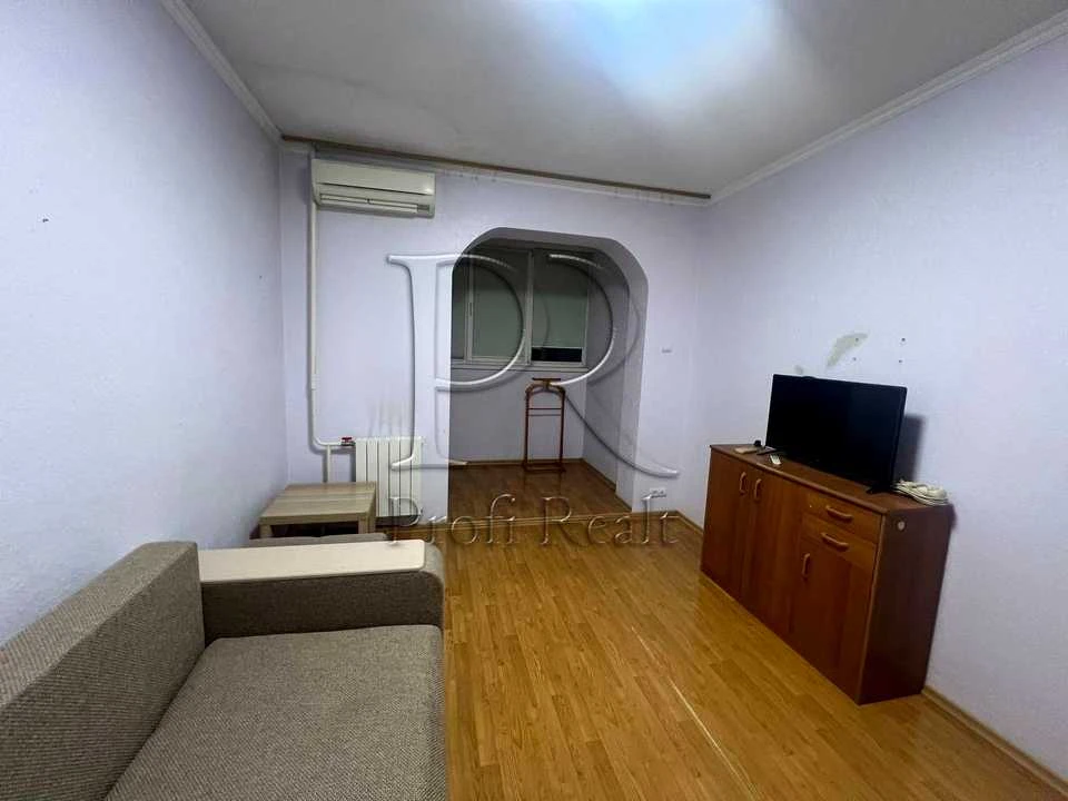 Apartment. Dragoomanova Street, Kyiv