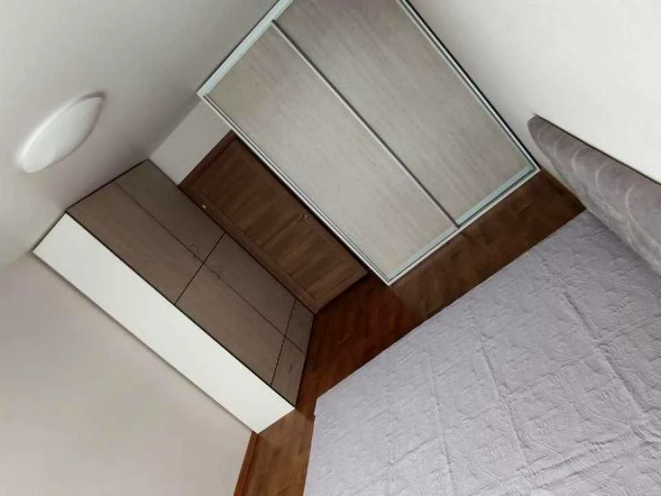 Apartment. Revutskogo st.