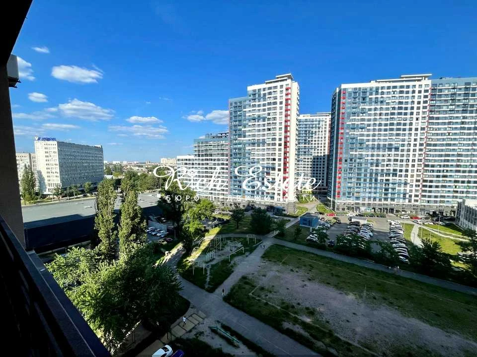 Квартира. Київ, Ованеса Туманяна вул.