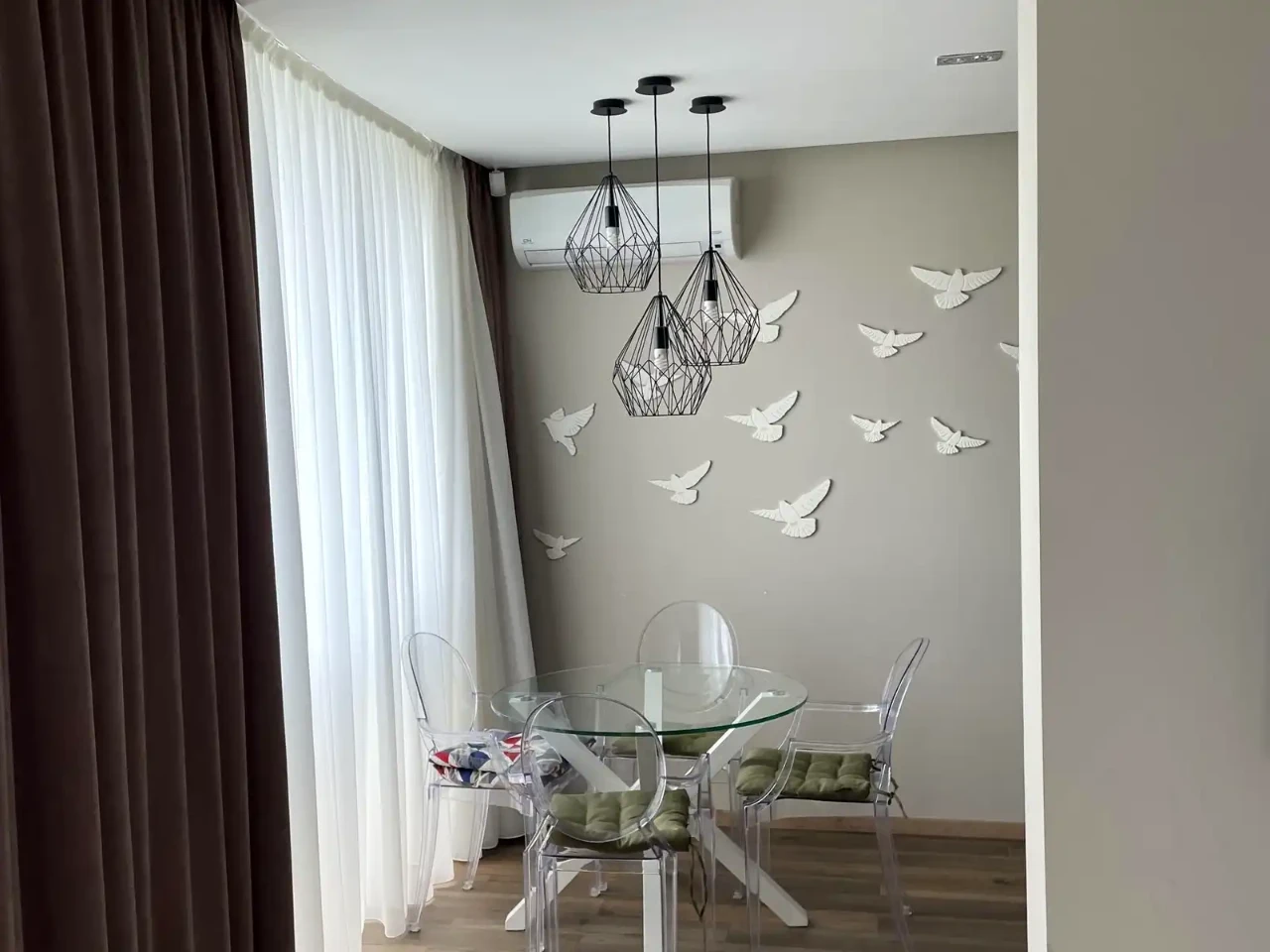 Сдается 3-комнатная квартира 106 м² на 21 этаже из 25