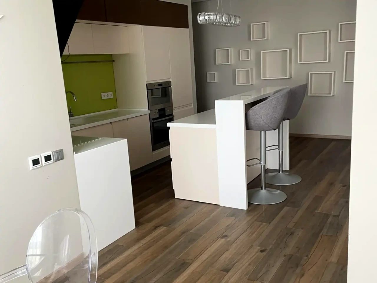 Сдается 3-комнатная квартира 106 м² на 21 этаже из 25
