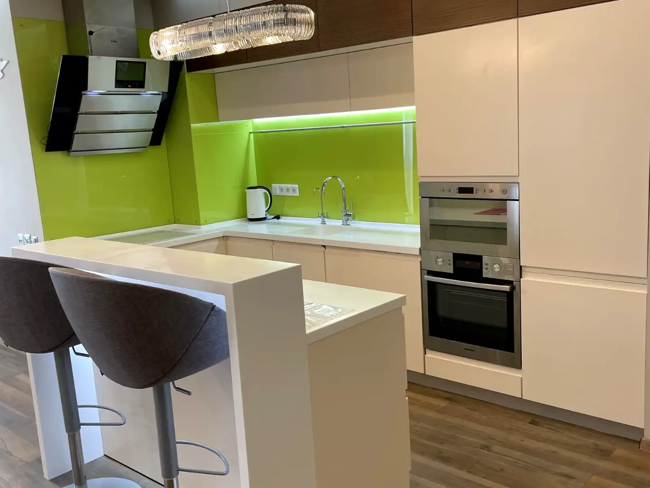 Сдается 3-комнатная квартира 106 м² на 21 этаже из 25