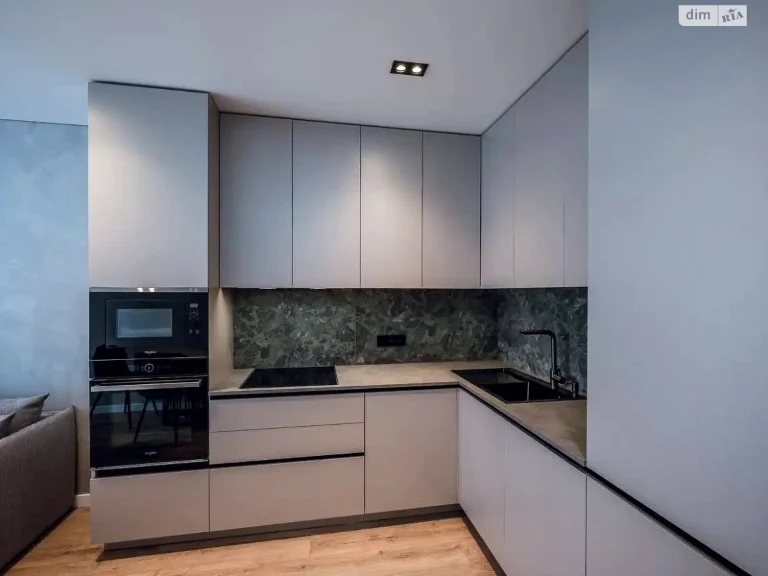 Apartment for Sale: Podilsky