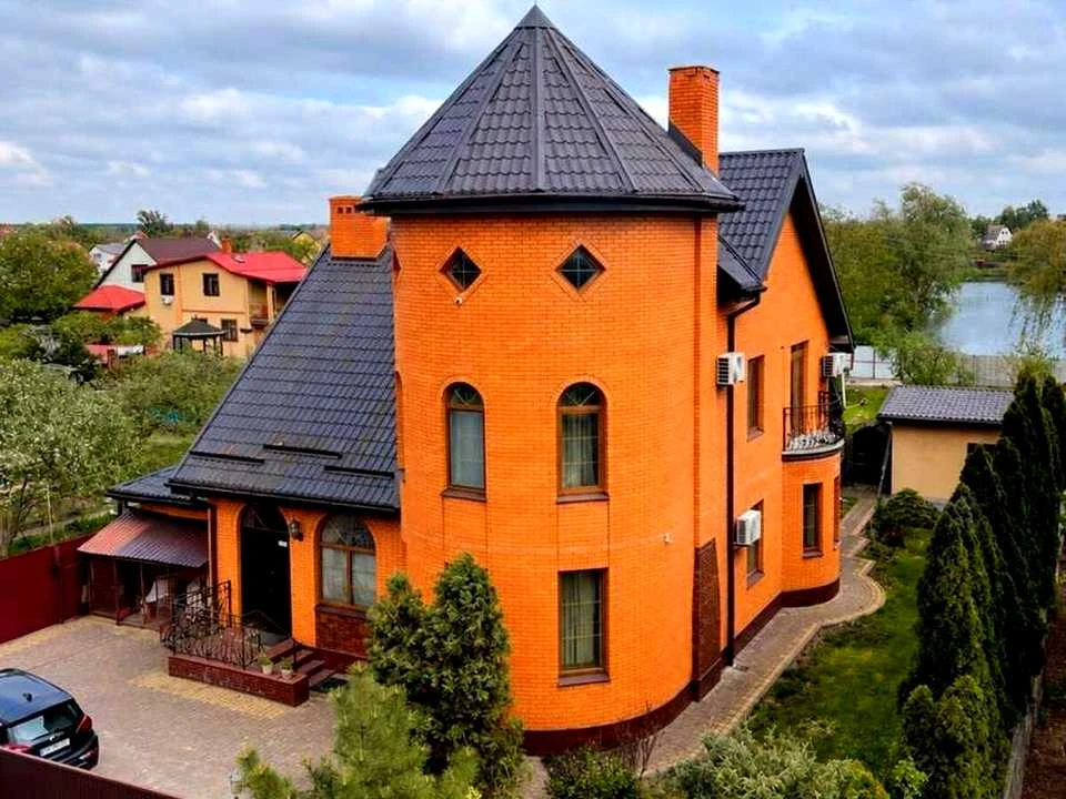 House. Kyiv