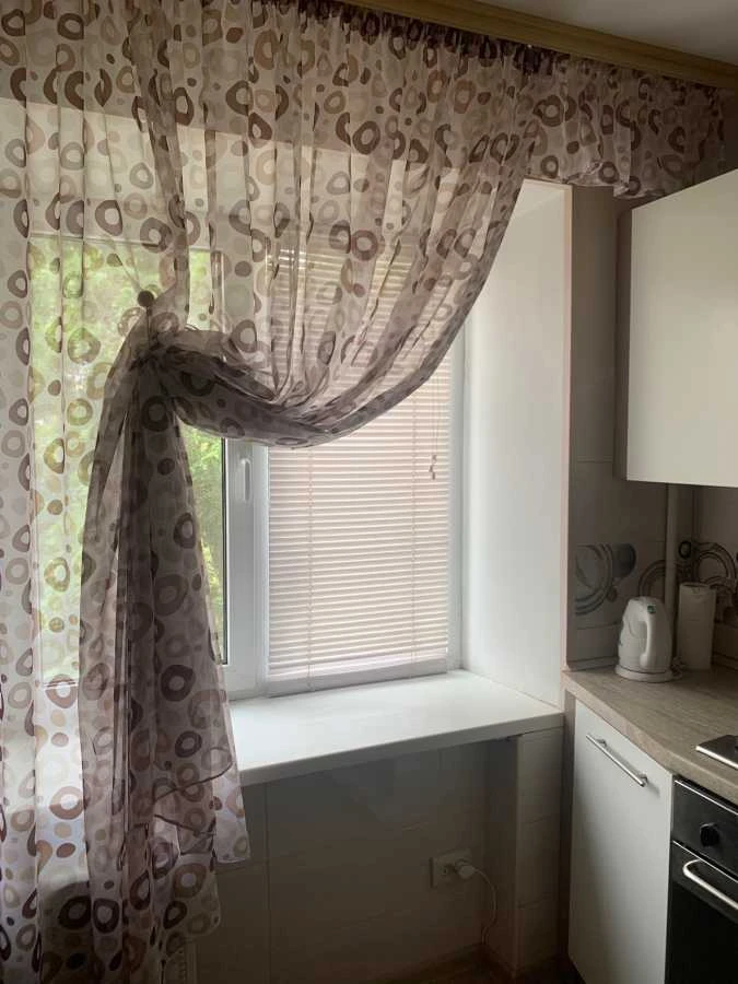 Rent a one-room apartment (40 m²) in Kyiv, Darnytskyi district