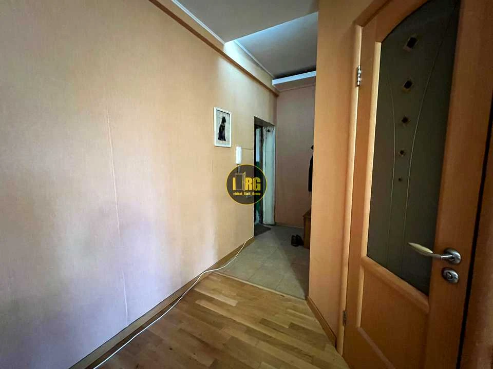 Apartment. Leonid Kadenyuk Avenue