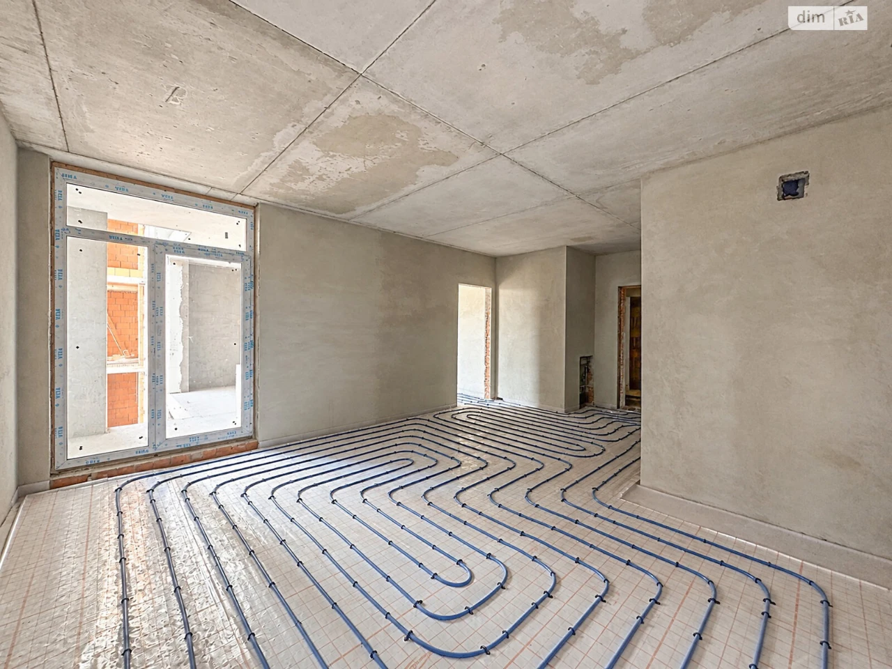 One-Bedroom Apartment for Sale in Lake View Residence