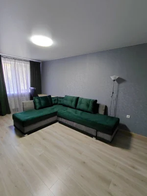 Продам 2комнатную квартиру Мира 4