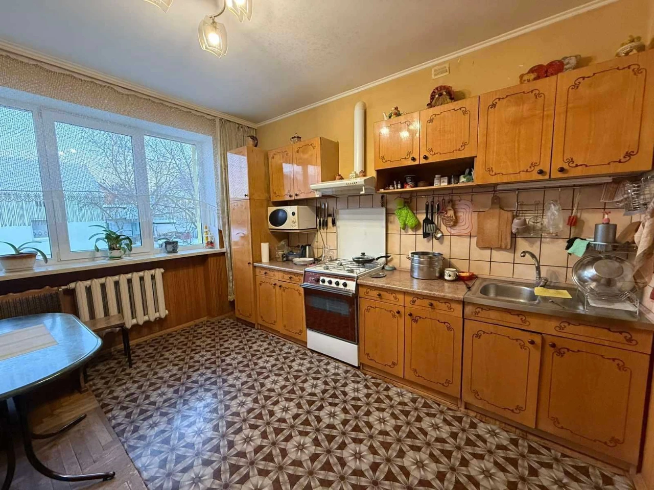 Продажа дома в Рясне-1, улица Брюховицкая с участком 4 сотки