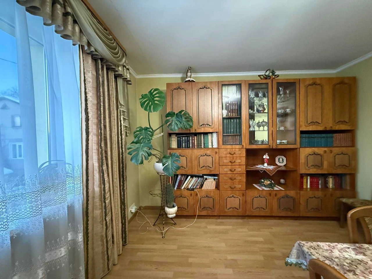 Продажа дома в Рясне-1, улица Брюховицкая с участком 4 сотки