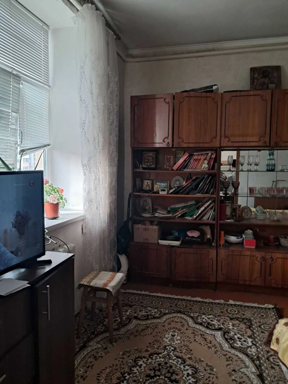 Продаю 1-кімнатну квартиру на ул. Героев Национальной гвардии 0962