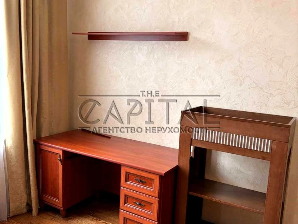 Квартира. Київ, Авіаконструктора Ігоря Сікорського вул.