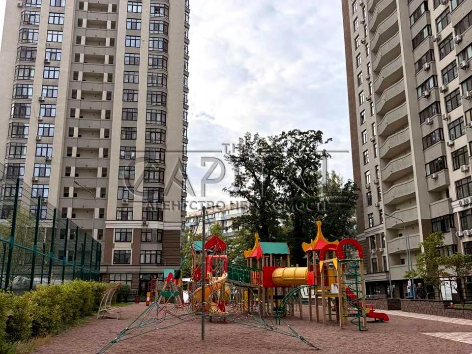 Квартира. Київ, Авіаконструктора Ігоря Сікорського вул.