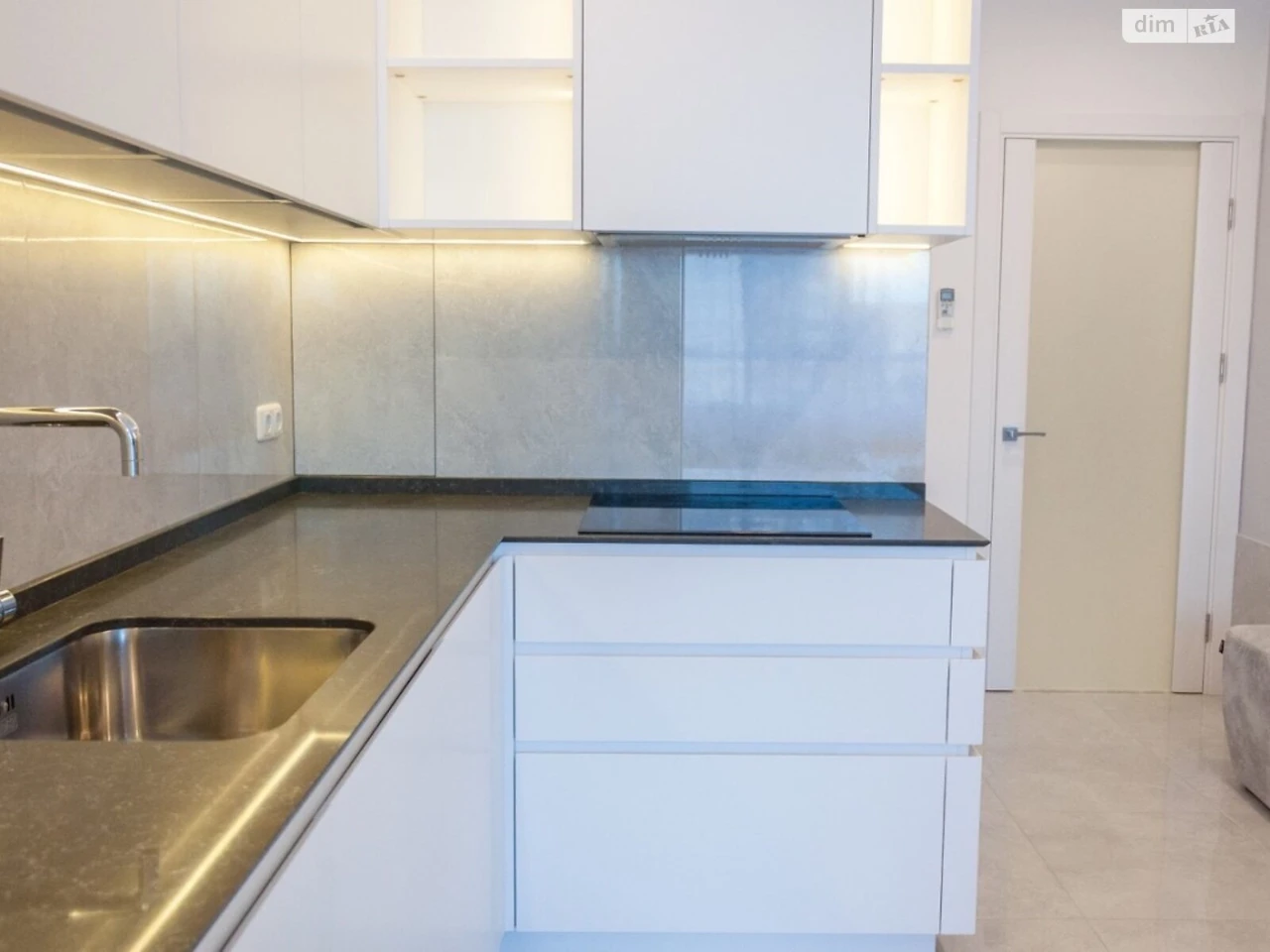 Long-Term Rental Apartment, Saperne Field