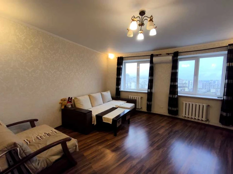 Apartment. Anna Akhmatova Street, Kyiv