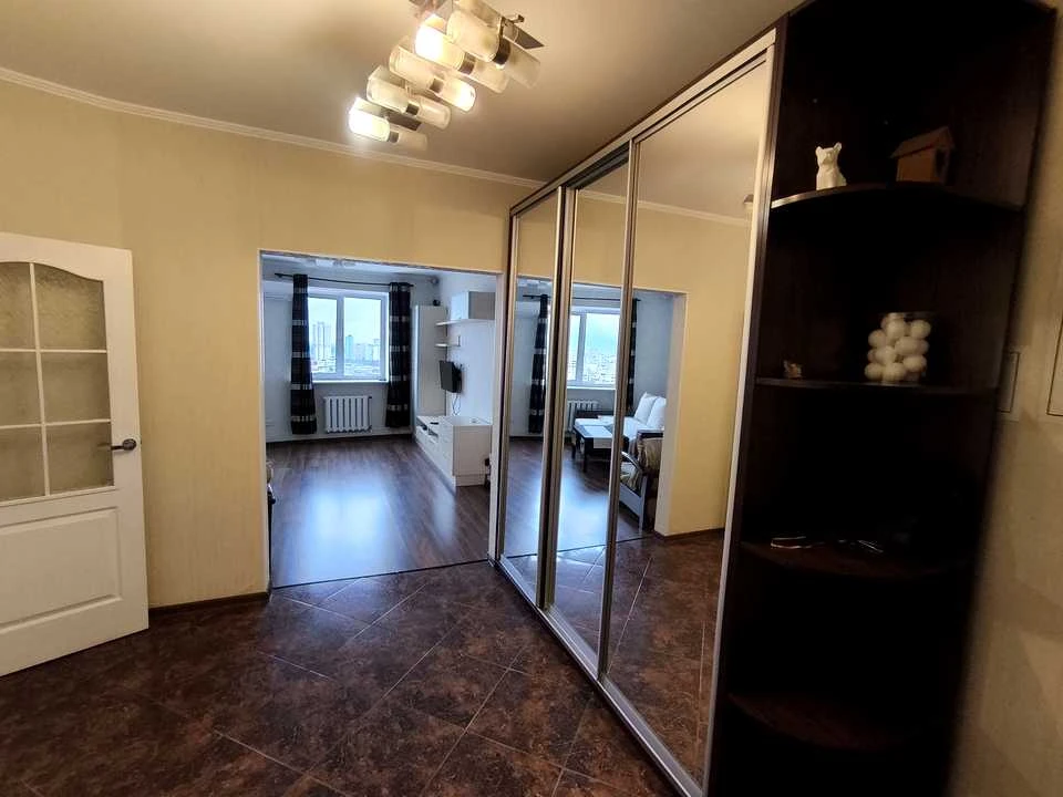 Apartment. Anna Akhmatova Street, Kyiv