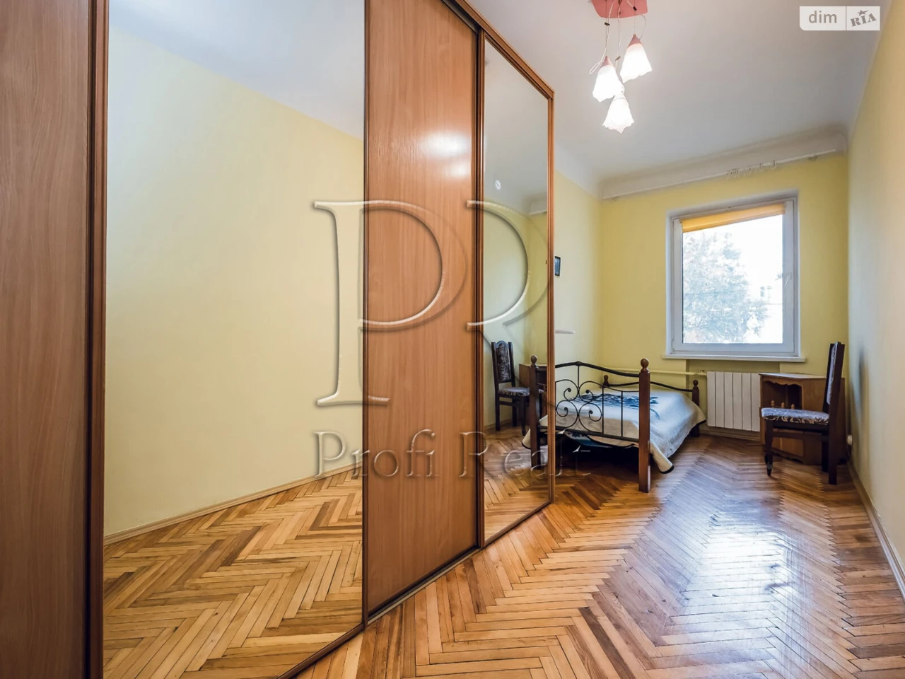 Продається квартира, Чоколівка