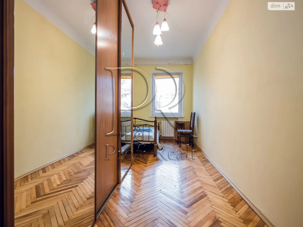 Продається квартира, Чоколівка