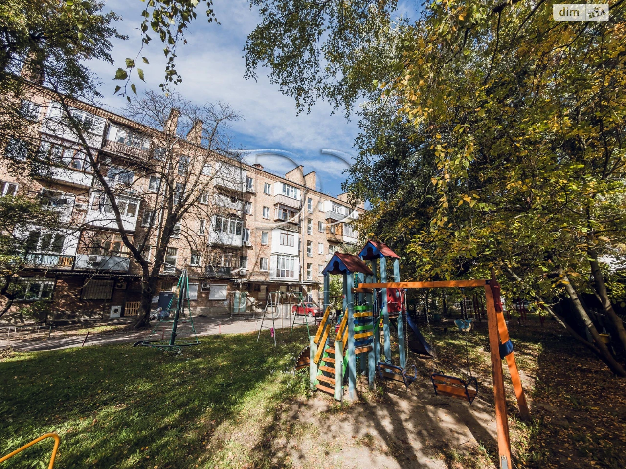 Продається квартира, Чоколівка