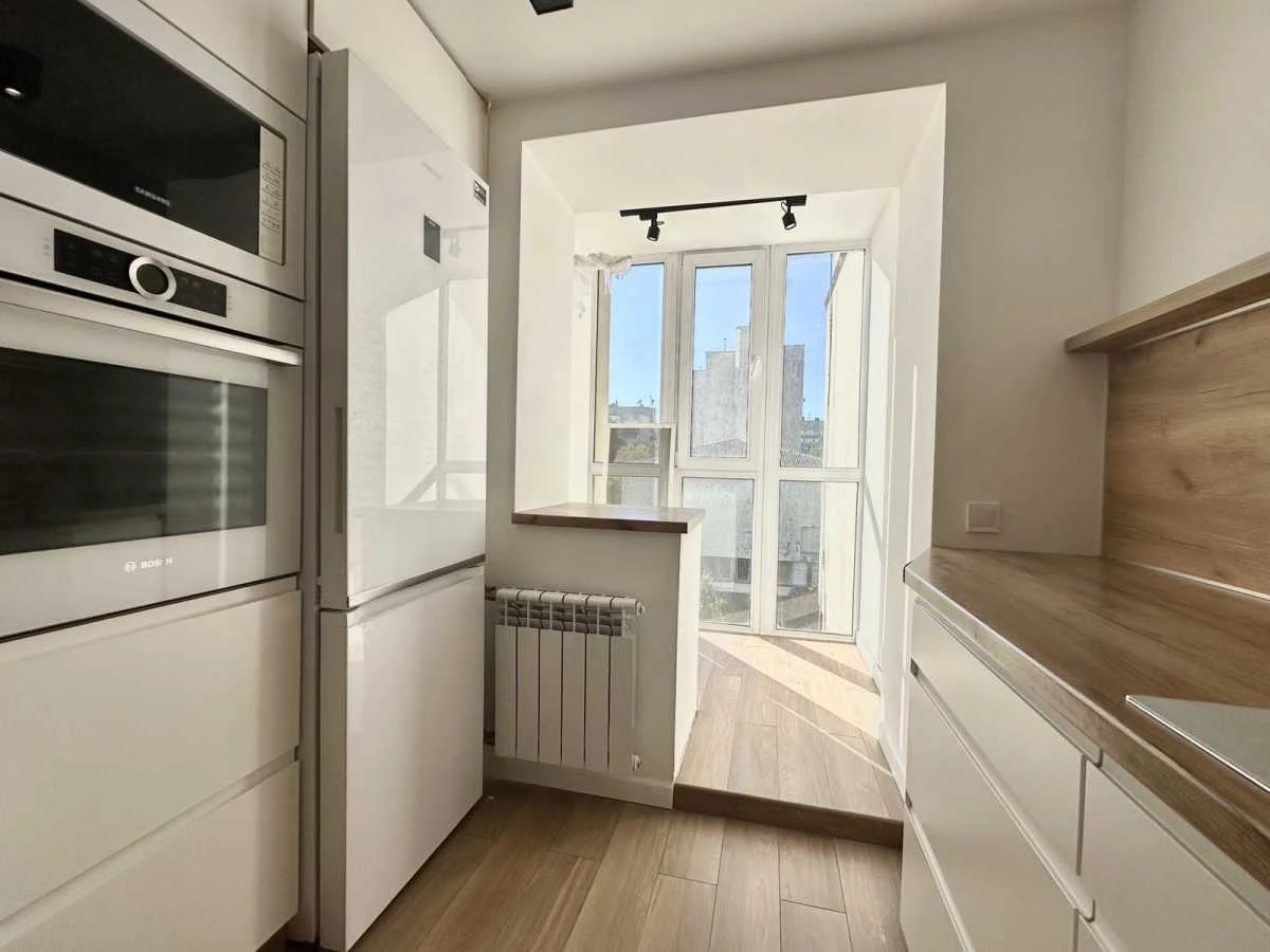 For Sale Spacious 4-Bedroom Apartment (89 sq m) in Kyiv, Sviatoshyn District