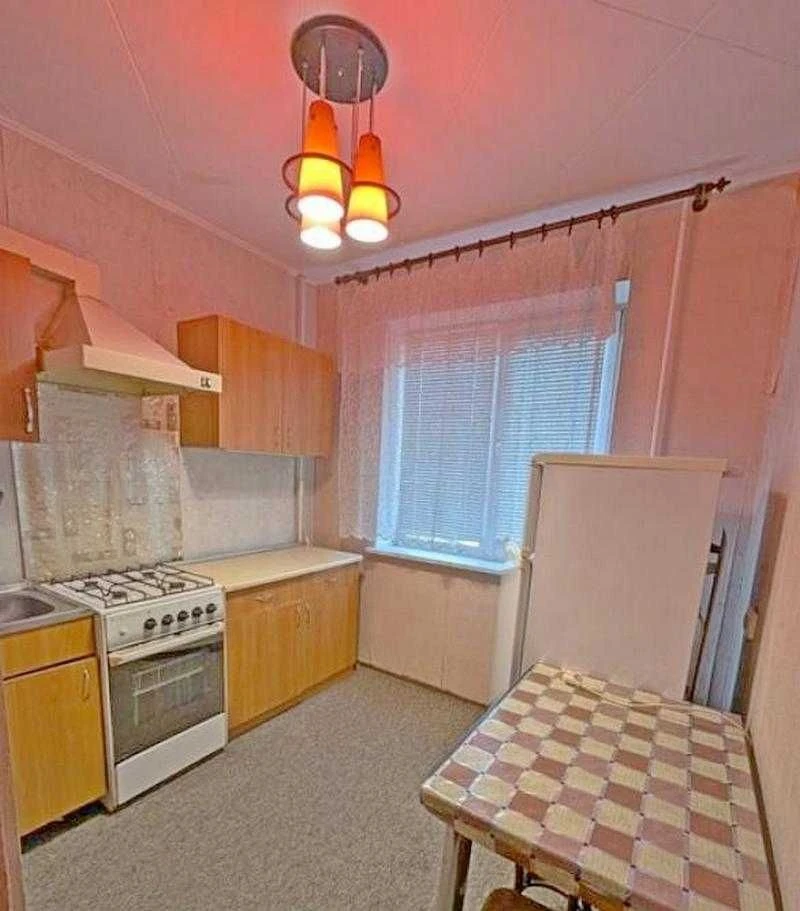 For Sale: 2-room apartment, New Houses