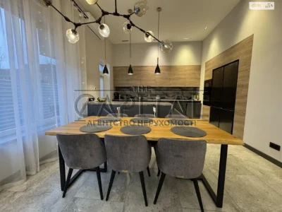 Long-Term Rental House in Sviatshyyn