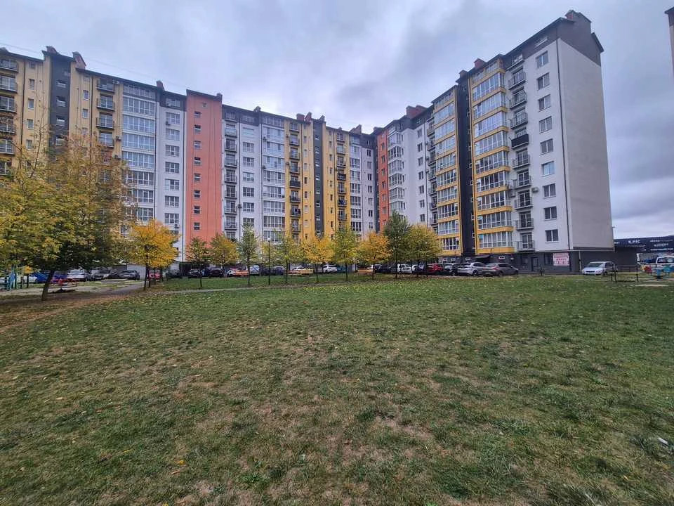 Квартира. Івано-Франківськ, вулиця Василя Стуса